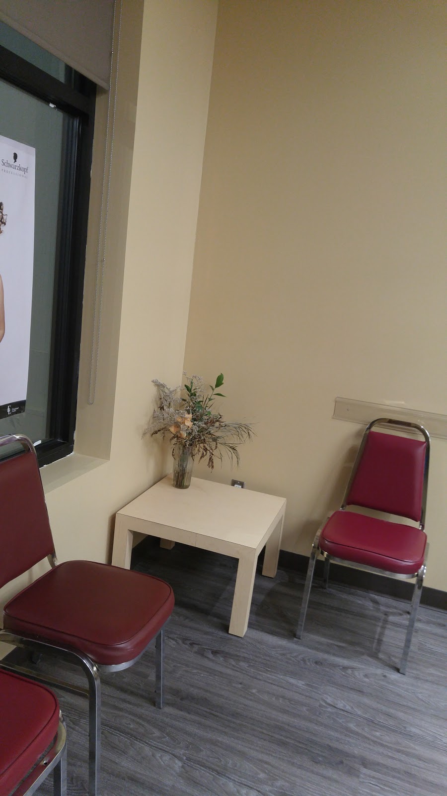 Ultracuts Hair Experts | 400 North Town Road, Winnipeg, MB R3Y 0Y3 North Town Road, Winnipeg, MB R3Y 0Y3, Canada | Phone: (204) 221-8408