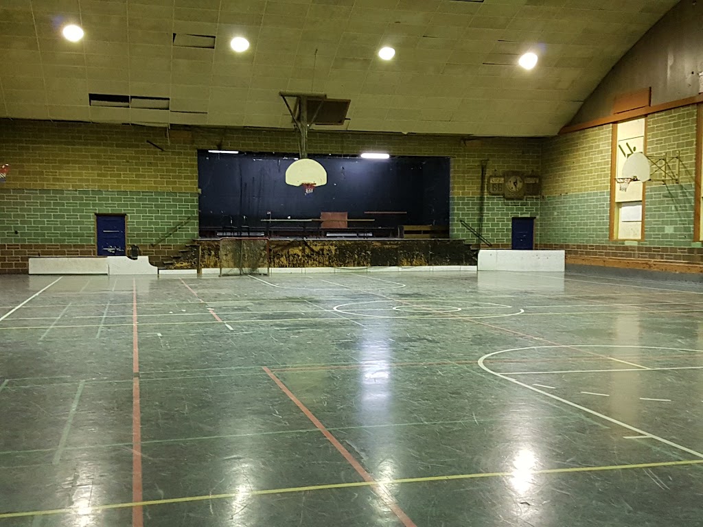 Colisée de Laval | 1110 Av. Desnoyers, Laval, QC H7C 1Y5, Canada | Phone: (450) 661-7738