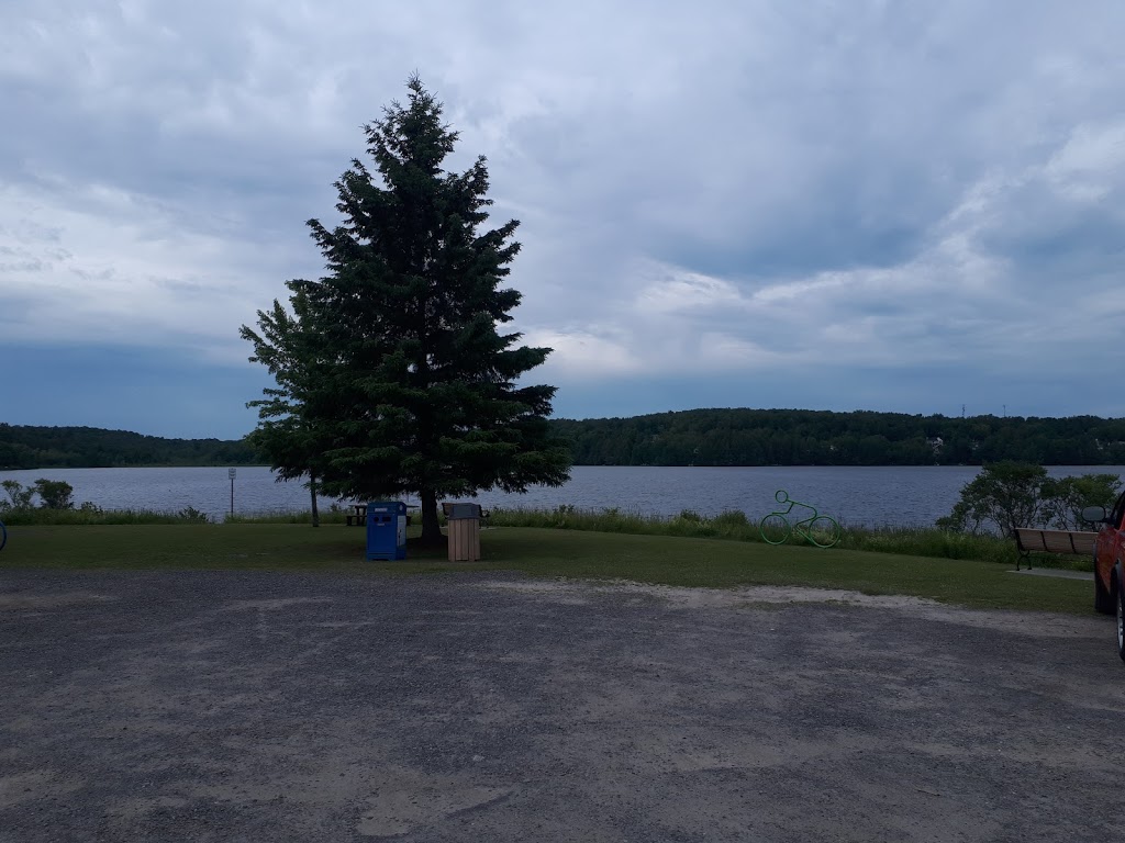 Plage municipale de waterloo | 9 Rue du Lac #7, Waterloo, QC J0E 2N0, Canada | Phone: (450) 405-8117