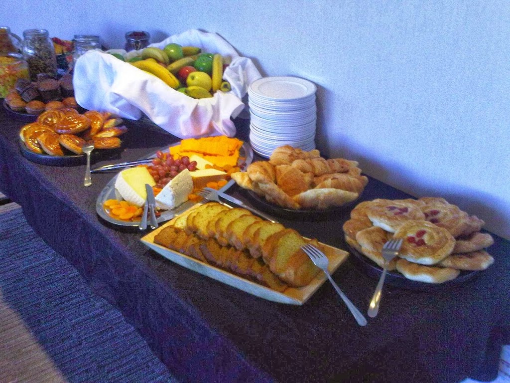 Simply Irresistible Catering | 264 Markham Rd, Beaconsfield, QC H9W 5X2, Canada | Phone: (514) 923-4043