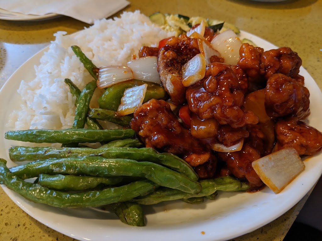 Seven Yummy Garden 老七小炒 | 3875 Don Mills Rd, North York, ON M2H 2S7, Canada | Phone: (647) 288-8899