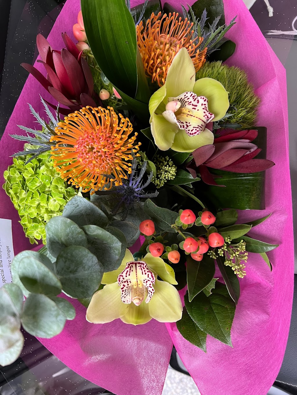 Yorkdale Flowers | 89 Bentworth Ave, North York, ON M6A 1P6, Canada | Phone: (647) 352-1338