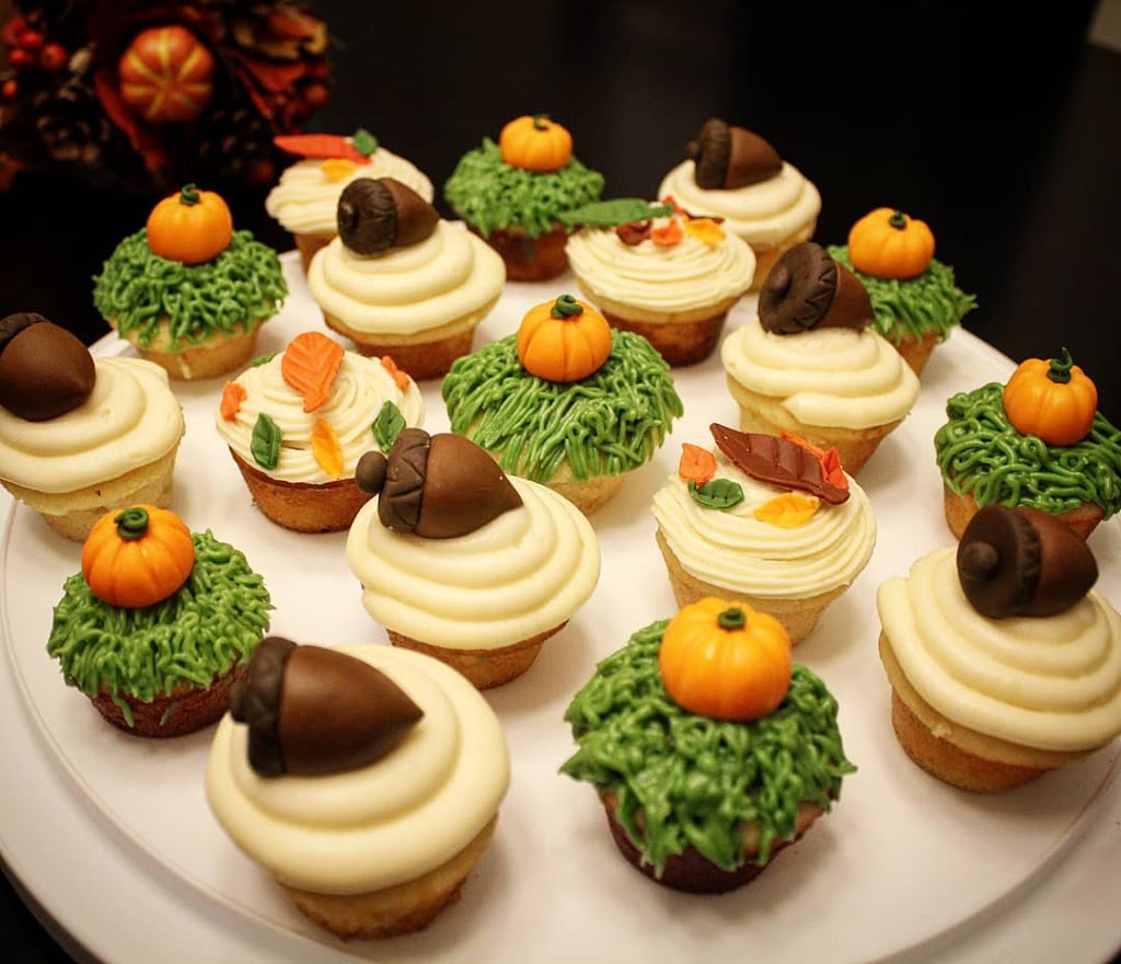 Dilicious Cakes | 2064 Hidden Valley Crescent, Kitchener, ON N2C 2R1, Canada | Phone: (647) 888-2291