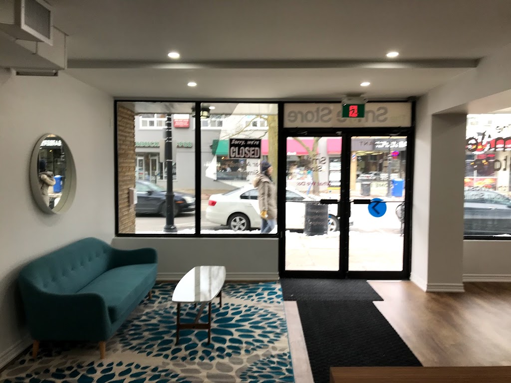 The Smile Store | 500 Brant St, Burlington, ON L7R 2G4, Canada | Phone: (905) 632-7374
