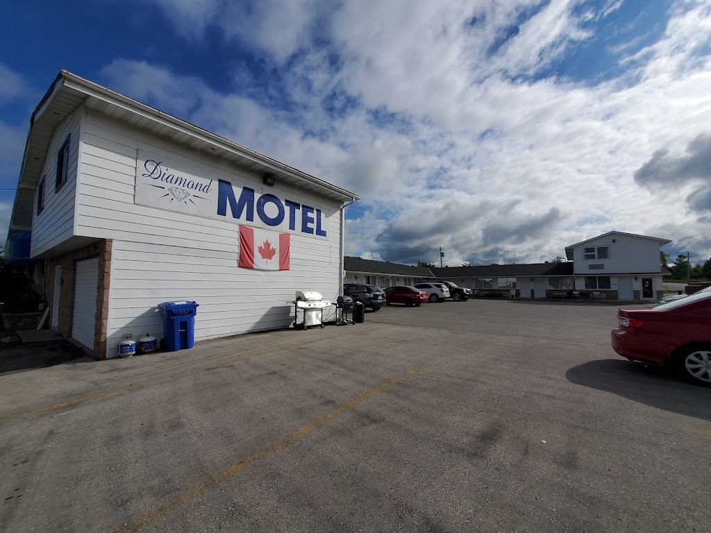 Diamond Motor Inn | 713 9th Ave E, Owen Sound, ON N4K 3E6, Canada | Phone: (519) 371-2011