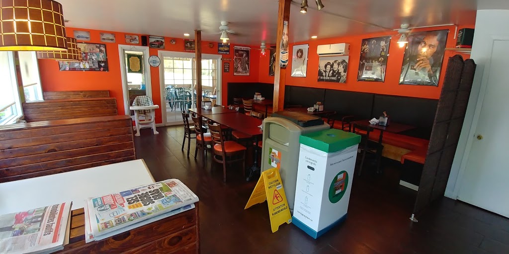 Kirks Burgers | 306 QC-219, Hemmingford, QC J0L 1H0, Canada | Phone: (450) 247-2600