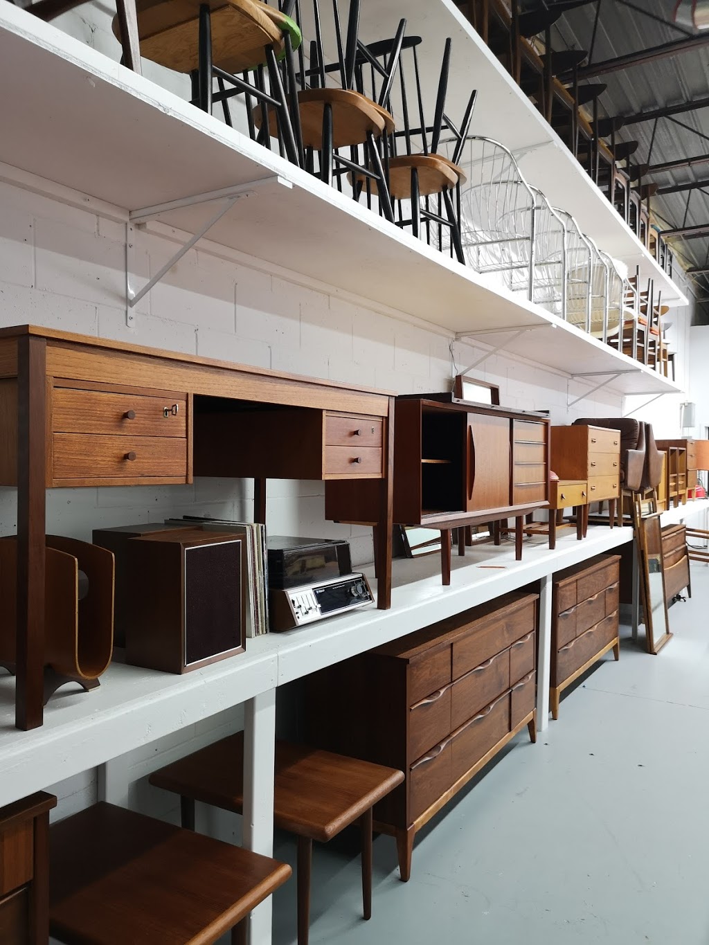 Furniture 1950 | 716 Wilson Rd S Unit 2, Oshawa, ON L1H 6E8, Canada | Phone: (905) 259-5296