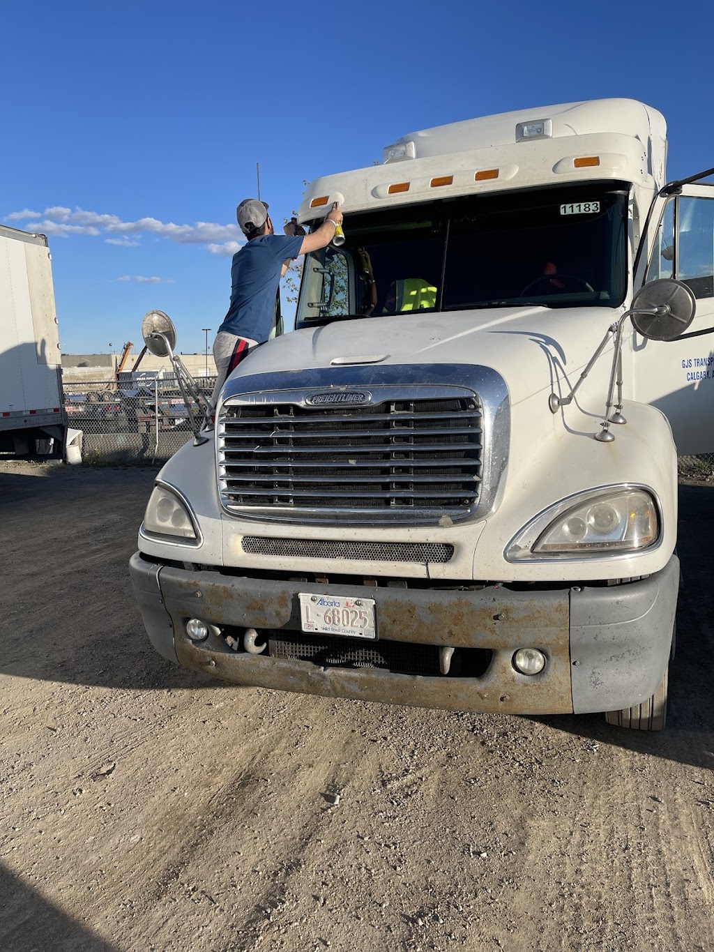 Allstar windshield ltd | 265 Skyview Ranch Way, Calgary, AB T3N 0A9, Canada | Phone: (587) 586-9001