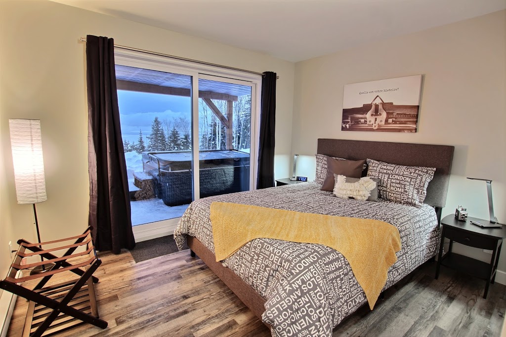 Chalet LHarmonie, SPA | 49 Chemin de la Seigneurie, Les Éboulements, QC G0A 2M0, Canada | Phone: (418) 997-5165