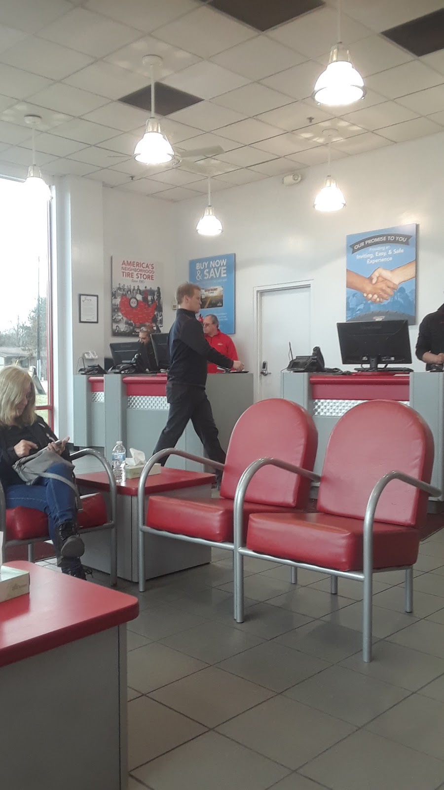 Discount Tire | 4530 24th Ave, Fort Gratiot Twp, MI 48059, USA | Phone: (810) 385-8460