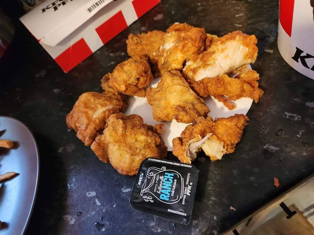 KFC | 2772 Mountain Rd, Moncton, NB E1G 2W7, Canada | Phone: (506) 777-9316