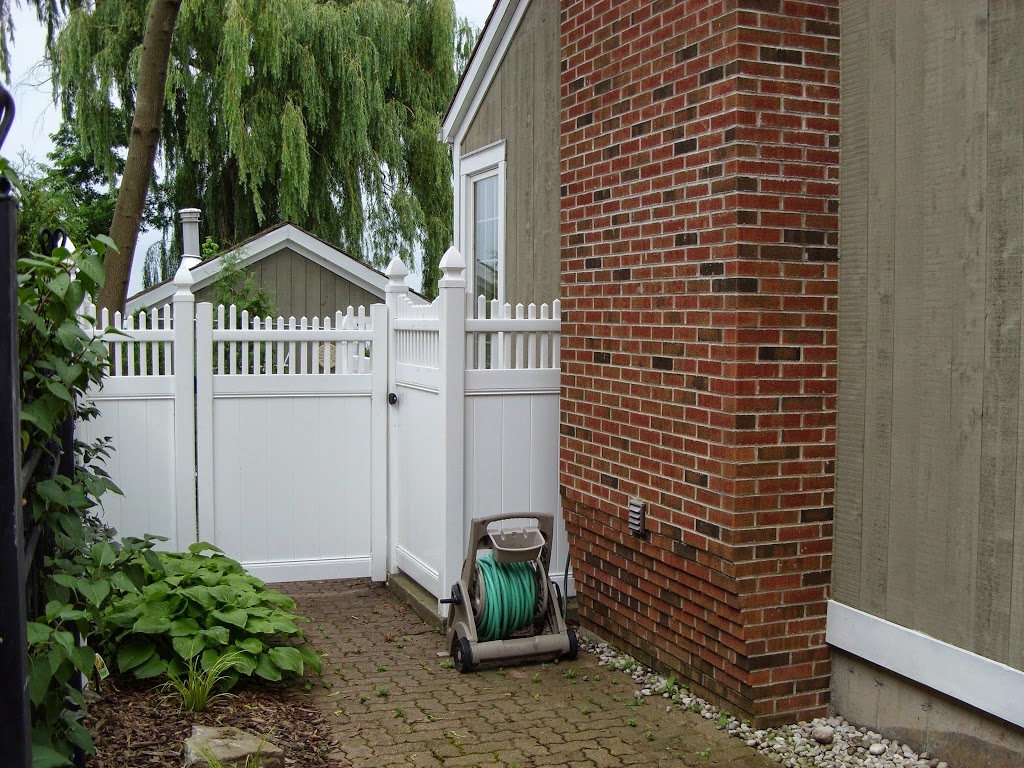 Maximum Fence Incorporated | 395 Second Rd E, Stoney Creek, ON L8J 3J1, Canada | Phone: (905) 662-0090