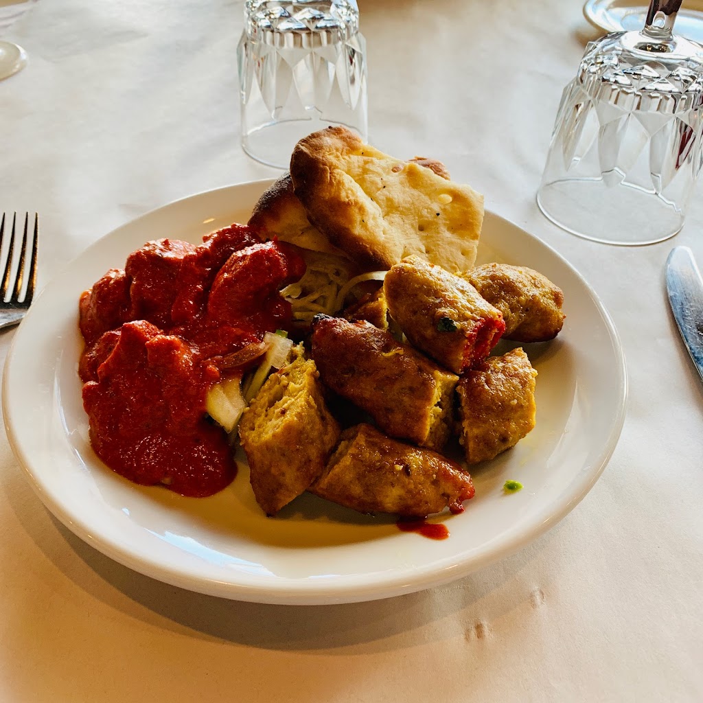 Shehnai Restaurant | 447 Main St W, Hamilton, ON L8P 1K5, Canada | Phone: (905) 577-0002