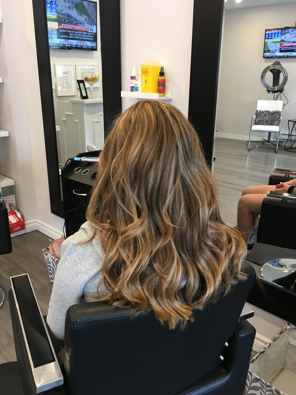 Hair Dome | 615 Liverpool Rd, Pickering, ON L1W 1R1, Canada | Phone: (289) 314-1617