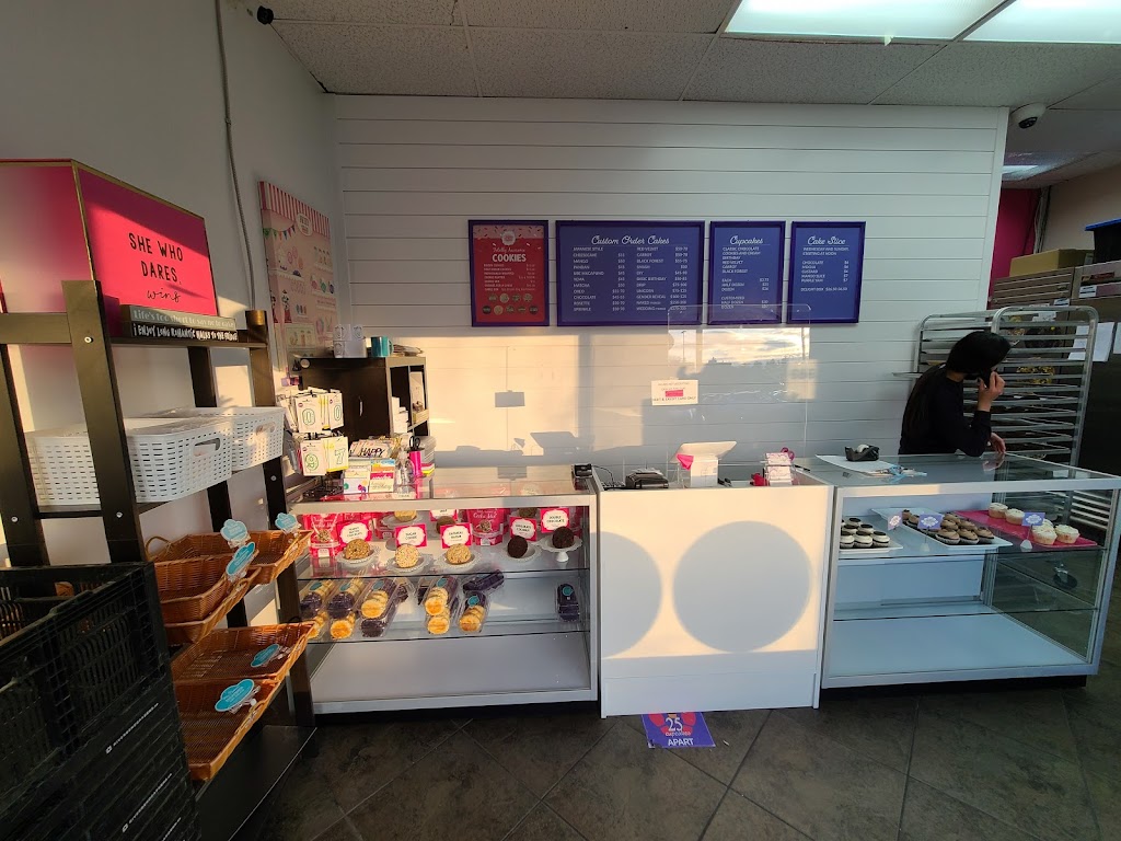 Cloud Cakes by Auntie Lou | 6861 170 St NW, Edmonton, AB T5T 4W5, Canada | Phone: (780) 540-2001