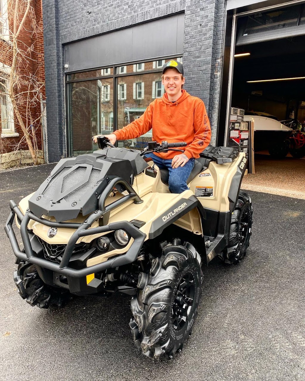 Adventure Motors Marine & RV | 238 Archimedes St, New Glasgow, NS B2H 2T9, Canada | Phone: (902) 928-1015