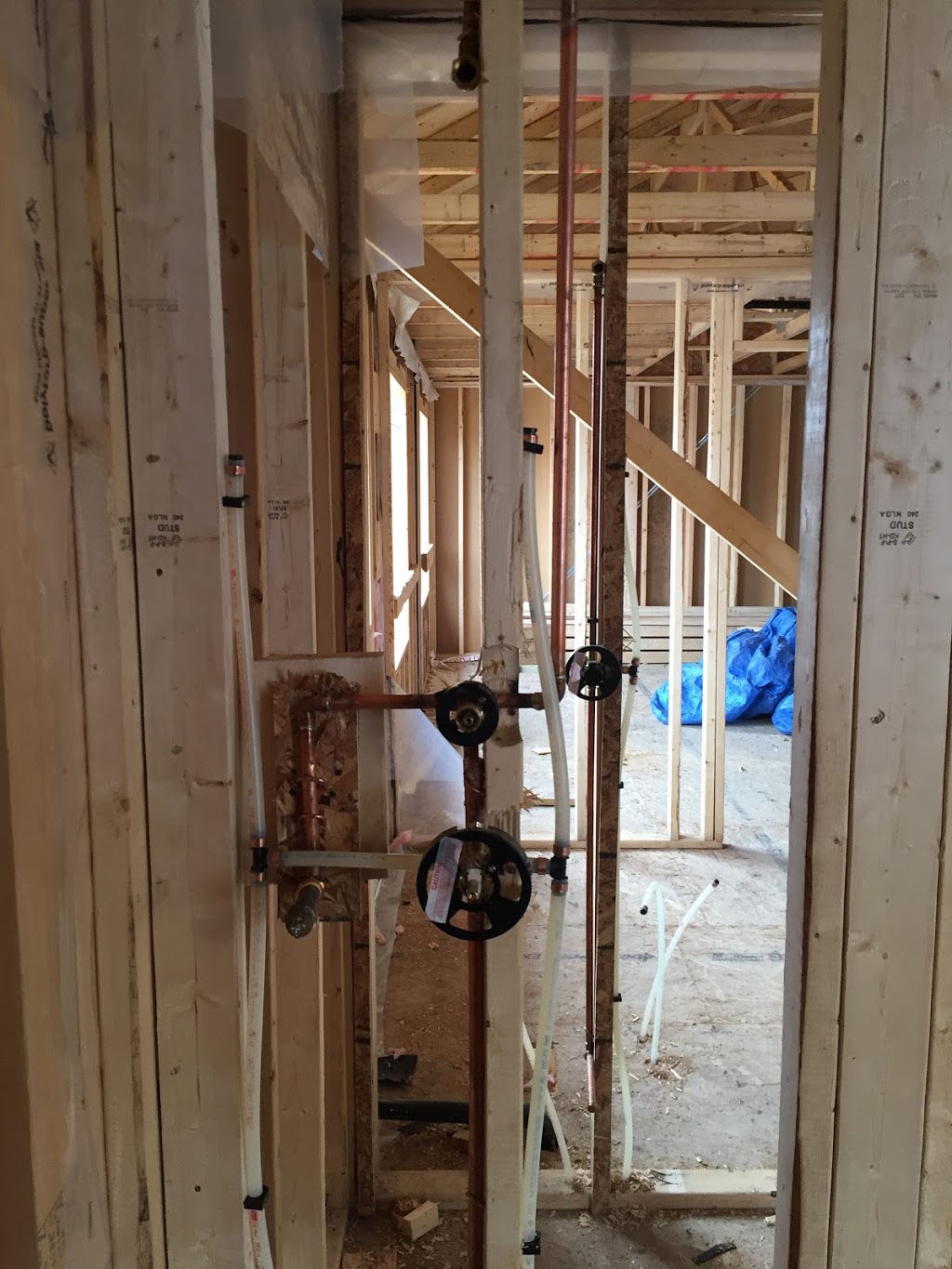 Deluxe Plumbing | 901 Dales Ave, Newmarket, ON L3Y 5Z6, Canada | Phone: (416) 992-1071