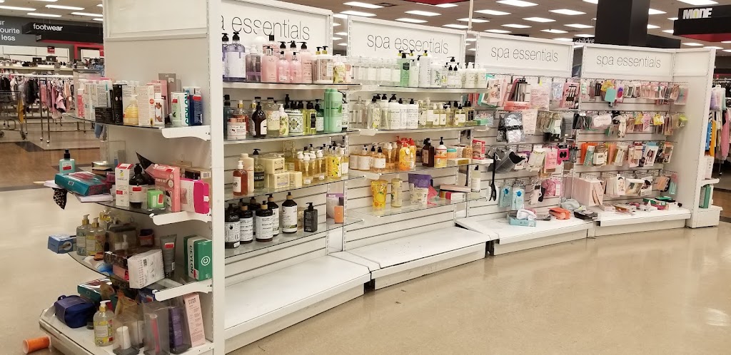 Winners & HomeSense | 12101 72 Ave, Surrey, BC V3W 2M1, Canada | Phone: (604) 501-0153