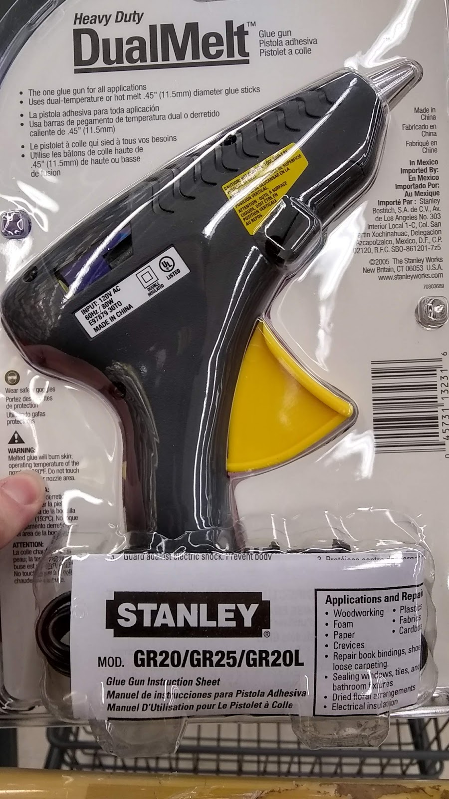 Staples Oshawa Centre | 410 Gibb St, Oshawa, ON L1J 0B2, Canada | Phone: (905) 404-4392