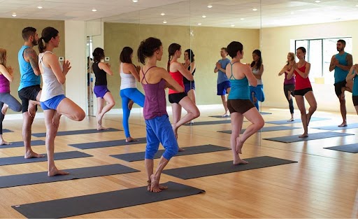 Modo Yoga East Vancouver | 560 E 15th Ave, Vancouver, BC V5T 2R5, Canada | Phone: (604) 569-3300