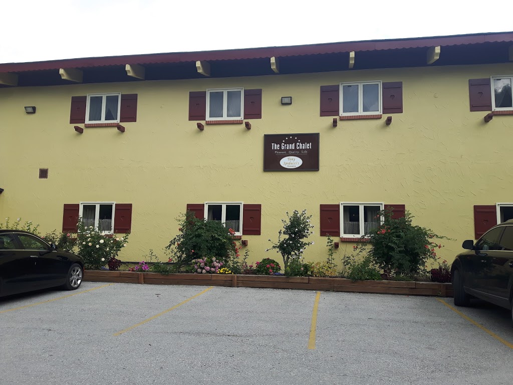 The Grand Chalet | 324 Steeles Ave E, Milton, ON L9T 1Y4, Canada | Phone: (905) 878-7934