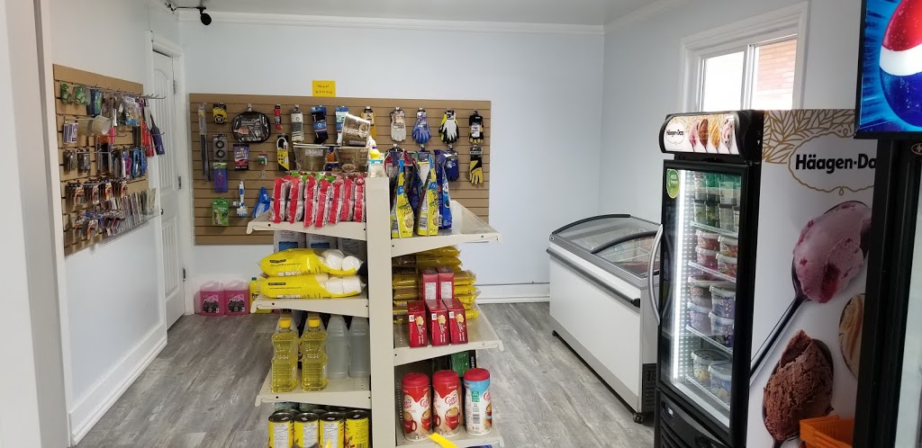 Union Grocery & Confectionary | 855 Athabasca Street East, Moose Jaw, SK S6H 0M6, Canada | Phone: (306) 692-3116