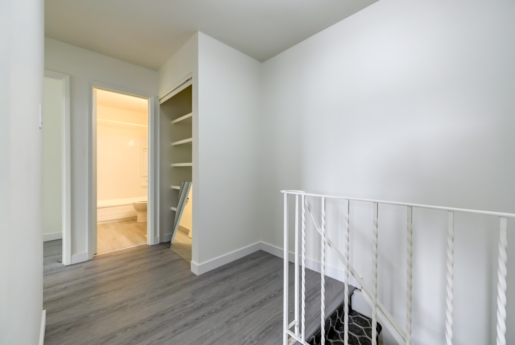 Boardwalk Village I, II & III | 292A Thorncliff Place 100 - 710 Springfield Plaza 100 - 159, 299 Thorncliff Pl #200, Edmonton, AB T5T 0A2, Canada | Phone: (780) 496-9798