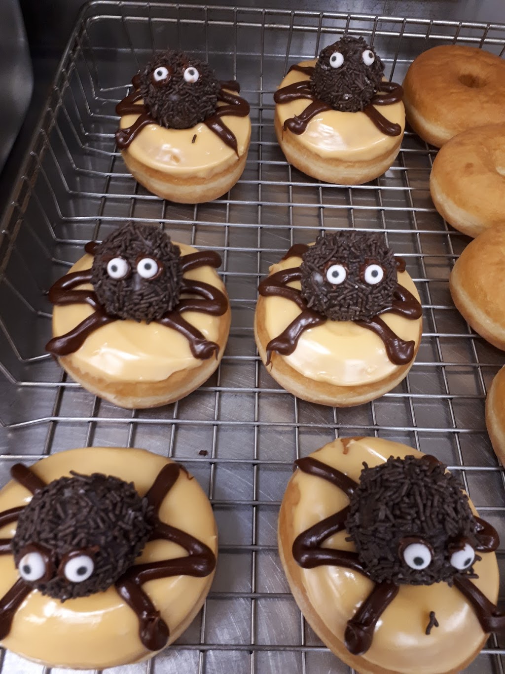 Tim Hortons | 3 Windward Dr, Grimsby, ON L3M 4E8, Canada | Phone: (905) 945-3320