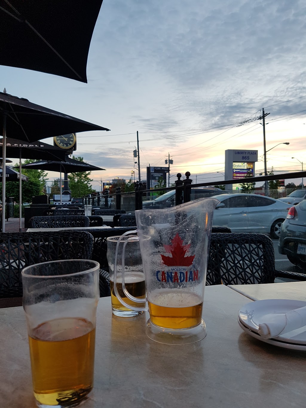 Fox And Fiddle | 865 York Mills Rd, Toronto, ON M3B 1Y6, Canada | Phone: (416) 792-8299