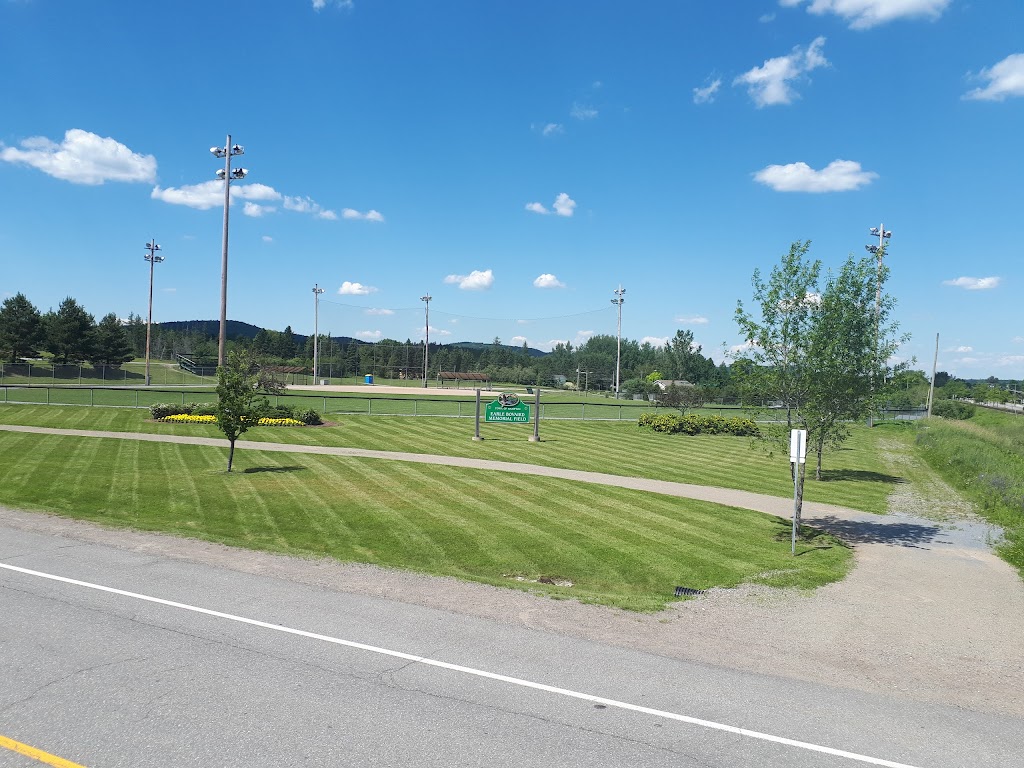 Hampton High School | 34 Elizabeth Ave, Hampton, NB E5N 8H1, Canada | Phone: (506) 832-6024