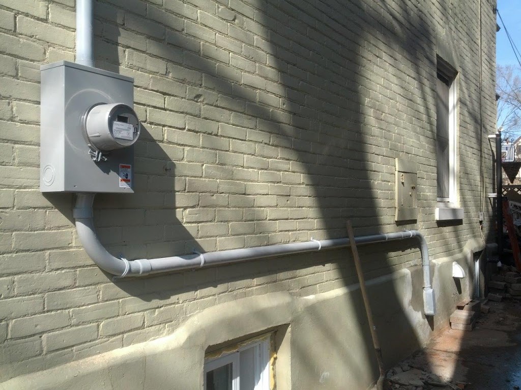 Think Green Electrical | 2439 Yeovil Rd, Mississauga, ON L5J 2G1, Canada | Phone: (647) 470-7267