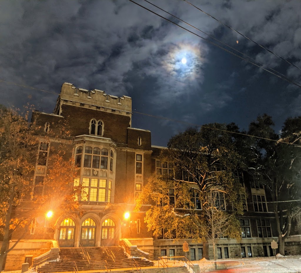 Jarvis Collegiate Institute | 495 Jarvis St, Toronto, ON M4Y 2G8, Canada | Phone: (416) 393-0140