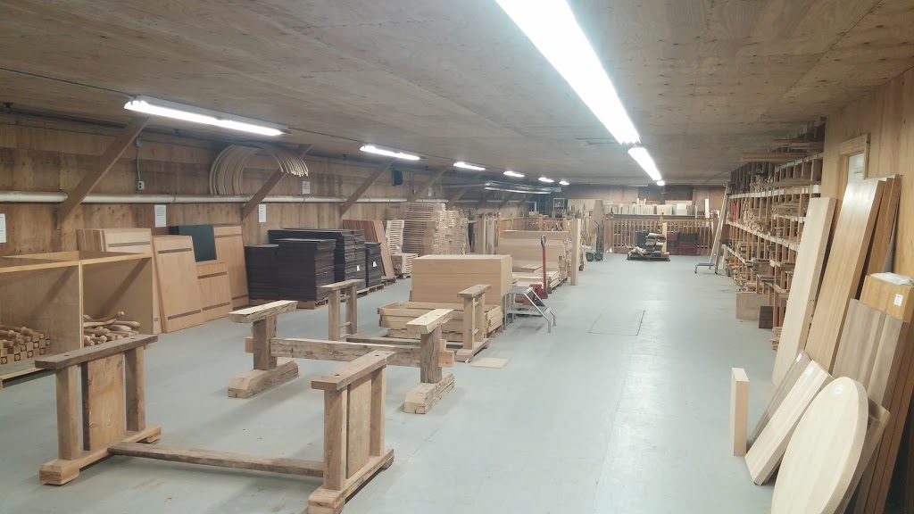 The Wood Shed | 2932 Thompson Rd, Smithville, ON L0R 2A0, Canada | Phone: (905) 957-3933