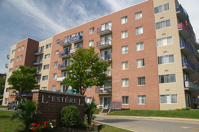 L Esterel | 10 Avenue Vermont, Pointe-Claire, QC H9R 6A6, Canada | Phone: (514) 694-1239