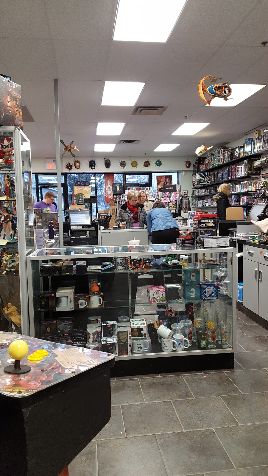 Giant Robot Comics | 114 Woodlawn Rd, Dartmouth, NS B2W 2S7, Canada | Phone: (902) 404-8400