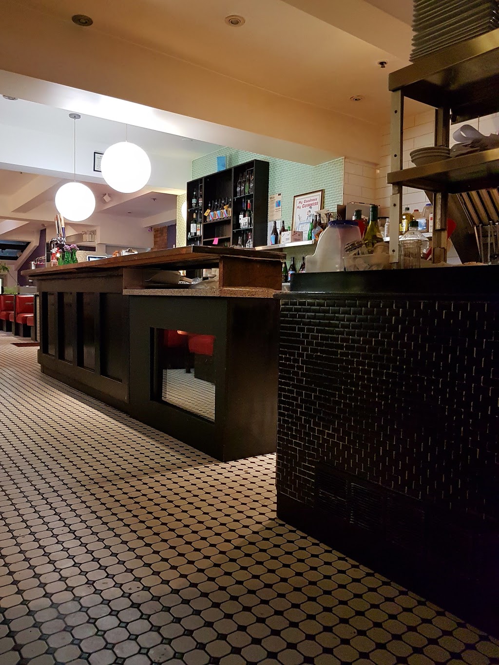 The Gastro Pub | 1987 Queen St E, Toronto, ON M4L 1J1, Canada | Phone: (647) 222-1275