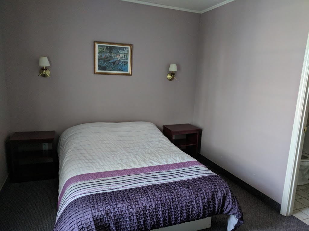 Chalets Domaine DEschaillon | Deschaillons-sur-Saint-Laurent, QC G0S 1G0, Canada | Phone: (819) 292-2380