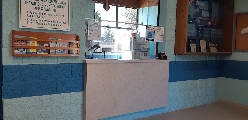 Ferny Coombe Pool | 6820 Pioneer Ave, Agassiz, BC V0M 1A0, Canada | Phone: (604) 796-2451