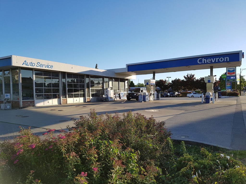 Chevron | 5206 Ladner Trunk Rd, Delta, BC V4K 1W3, Canada | Phone: (604) 946-4461