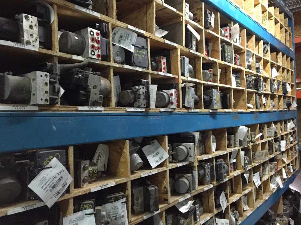 Pieces Auto Montreal Chambly | 2352 Boulevard Industriel, Chambly, QC J3L 4V2, Canada | Phone: (450) 447-1718