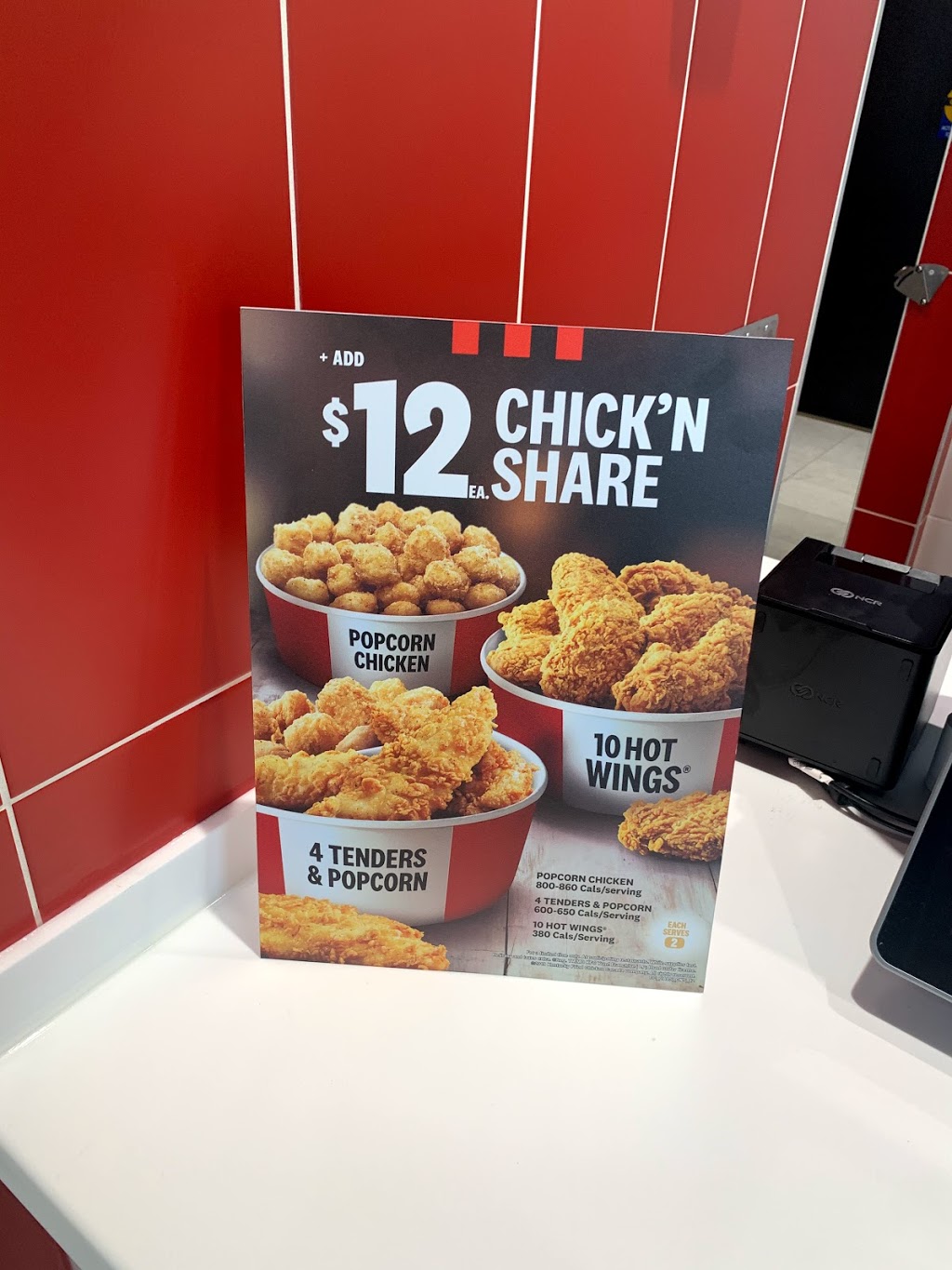 KFC | 6965 Vanguard Dr, Mississauga, ON L5S 1B2, Canada | Phone: (905) 673-7677
