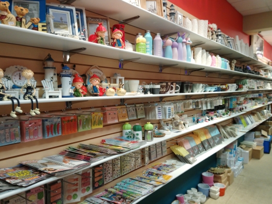 Shoreline Variety | 334 Lakeshore Rd E, Oakville, ON L6J 1J6, Canada | Phone: (905) 844-1583