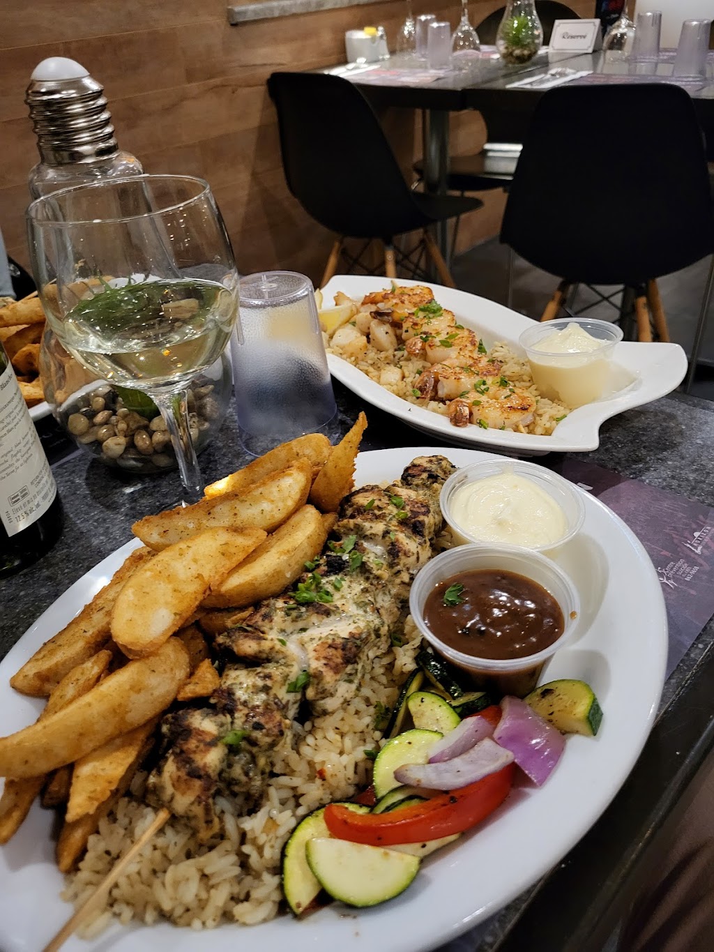 Restaurant Le Biarritz | 89 Rue Notre Dame O, Trois-Pistoles, QC G0L 4K0, Canada | Phone: (418) 851-4705
