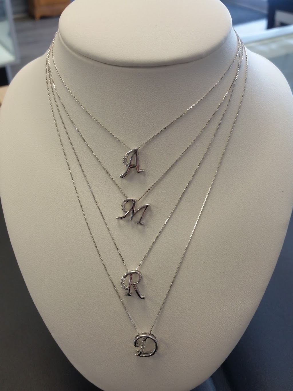 On Time Watch & Jewellery | 5432 Tecumseh Rd E, Windsor, ON N8T 1C7, Canada | Phone: (519) 945-7282