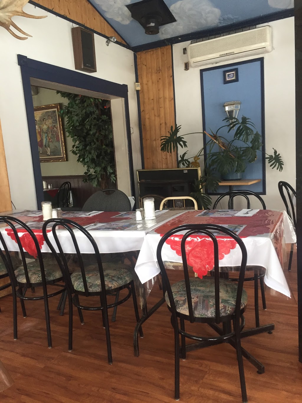 Restaurant Elios Pizzeria | 600 QC-349, Saint-Alexis-des-Monts, QC J0K 1V0, Canada | Phone: (819) 265-3499