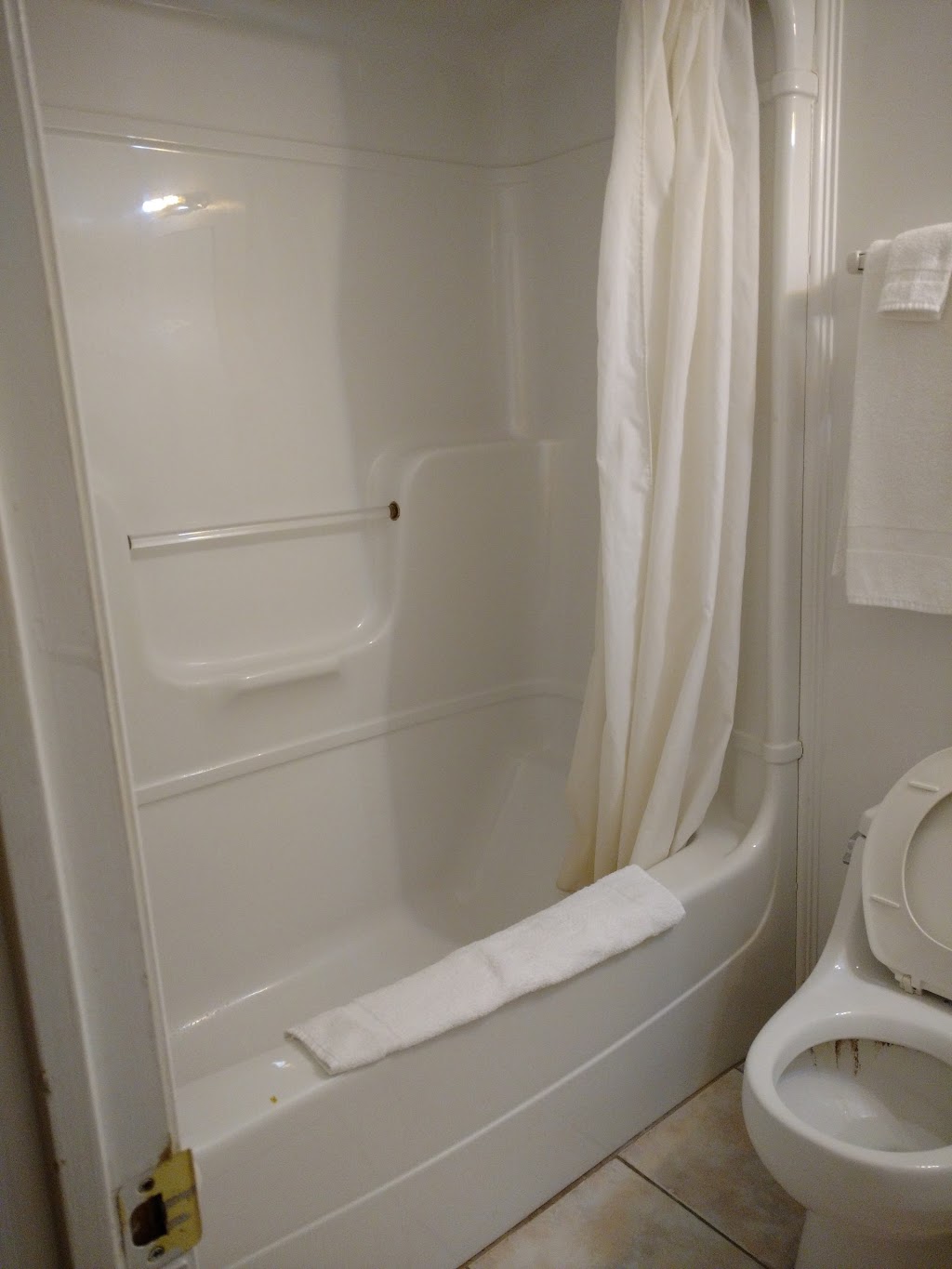 Parkview Motel | 721 Woolwich St, Guelph, ON N1H 3Z2, Canada | Phone: (519) 836-1410