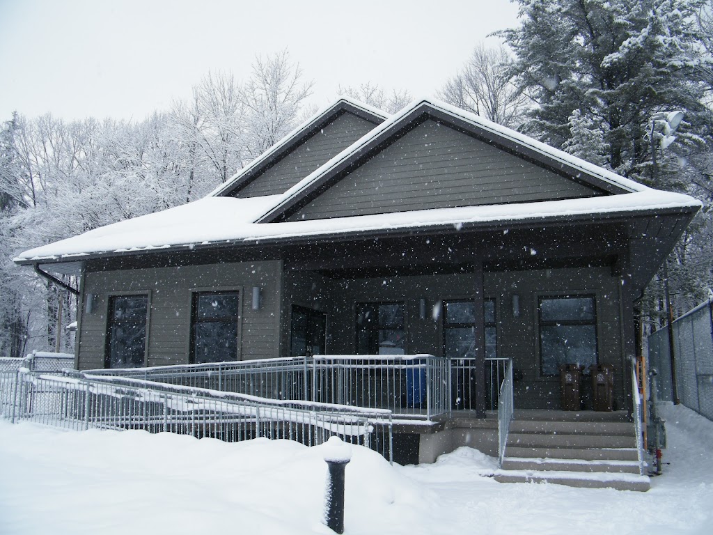 Senneville Town Hall | 35 Ch Senneville, Senneville, QC H9X 1B8, Canada | Phone: (514) 457-6020