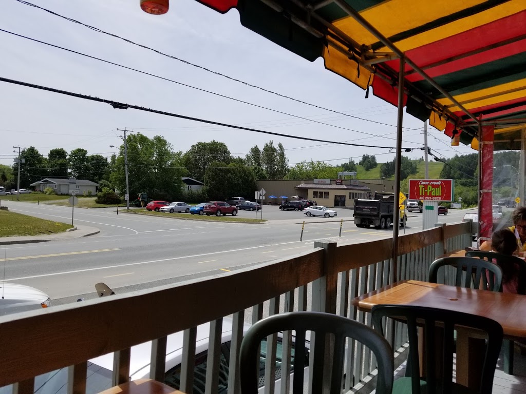 Casse-Croute Ti-Paul | 165 Rue du Pont, Vallée-Jonction, QC G6E 3M4, Canada | Phone: (418) 253-6828