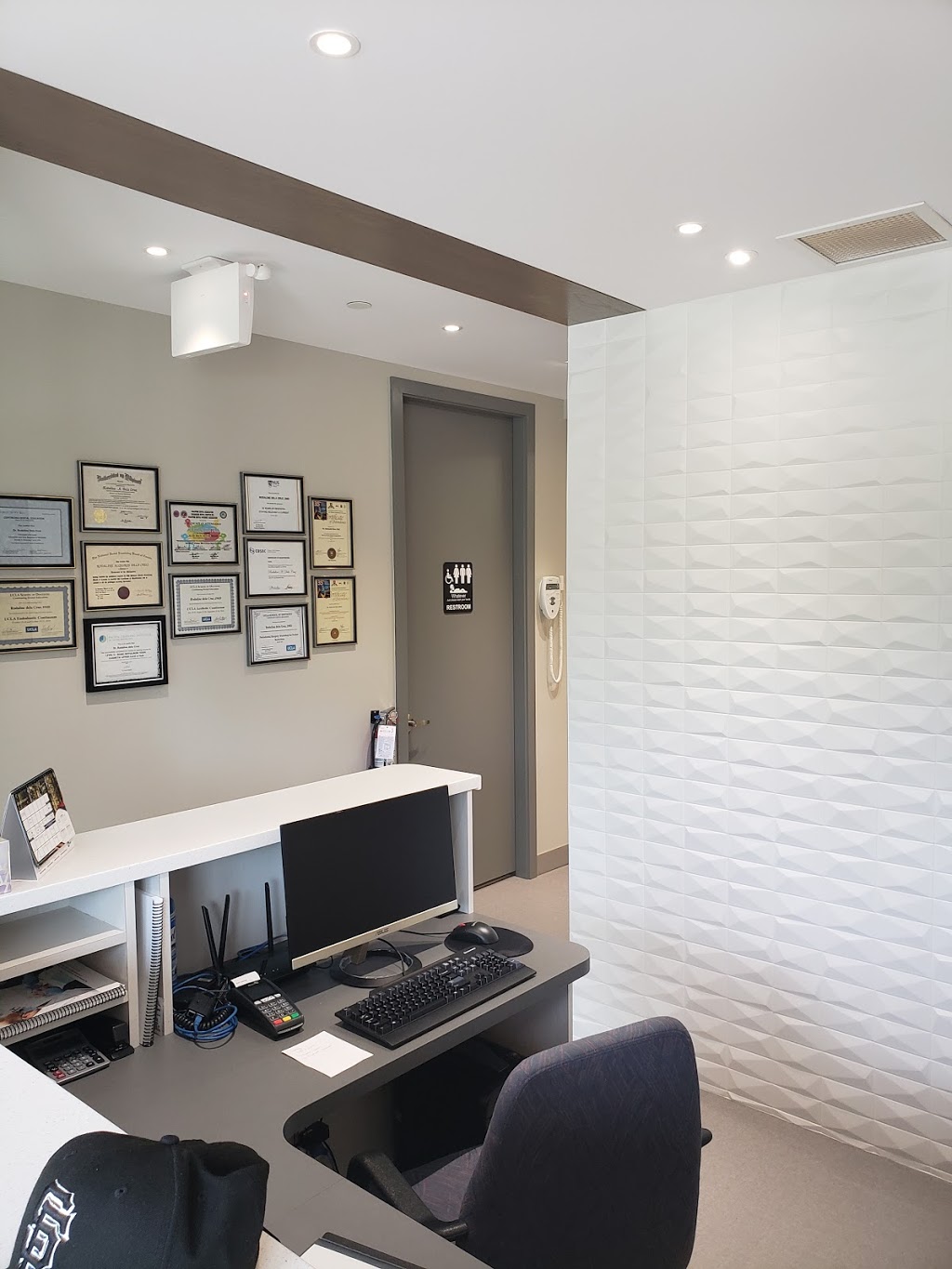 EXUDE Dental Centre | 201-202, 9093 King George Blvd, Surrey, BC V3V 5V7, Canada | Phone: (604) 597-7711