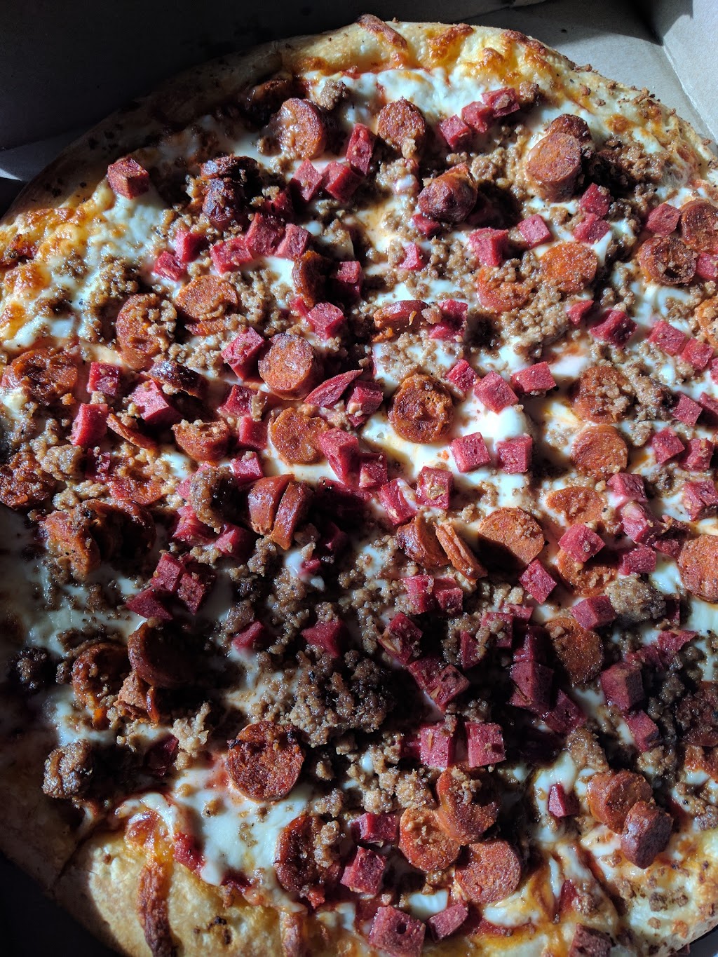 Yaseen Halal Pizza & Bakery | 1741 Cyrville Rd, Gloucester, ON K1B 3L8, Canada | Phone: (613) 216-4655